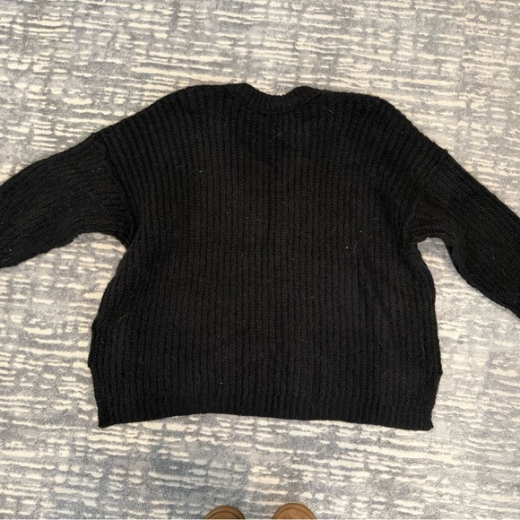 Free People V-neck sweater in black size M GUC - Picture 10 of 12